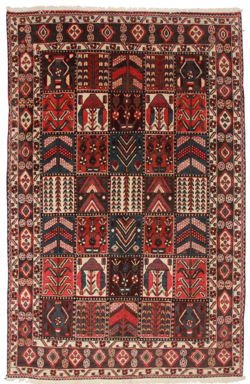 Persian Bakhtiari 7 x 10 Wool Oriental Rug 5612