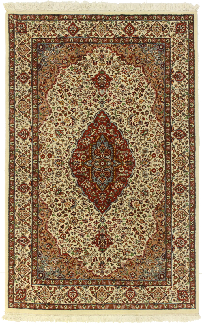 Vintage Pakistani 4 x 6 Wool Area Rug 14382